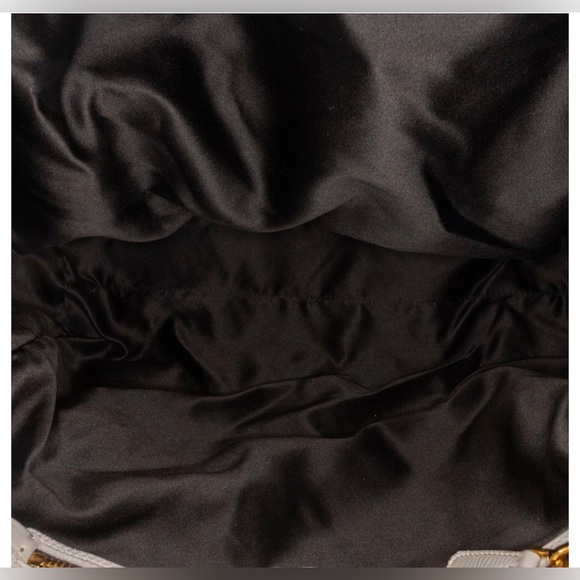 SOLD Rare 🦄 Authentic MIU MIU Vintage Matelasse Enamel Shoulder Tote Bag White - Picture 10 of 11